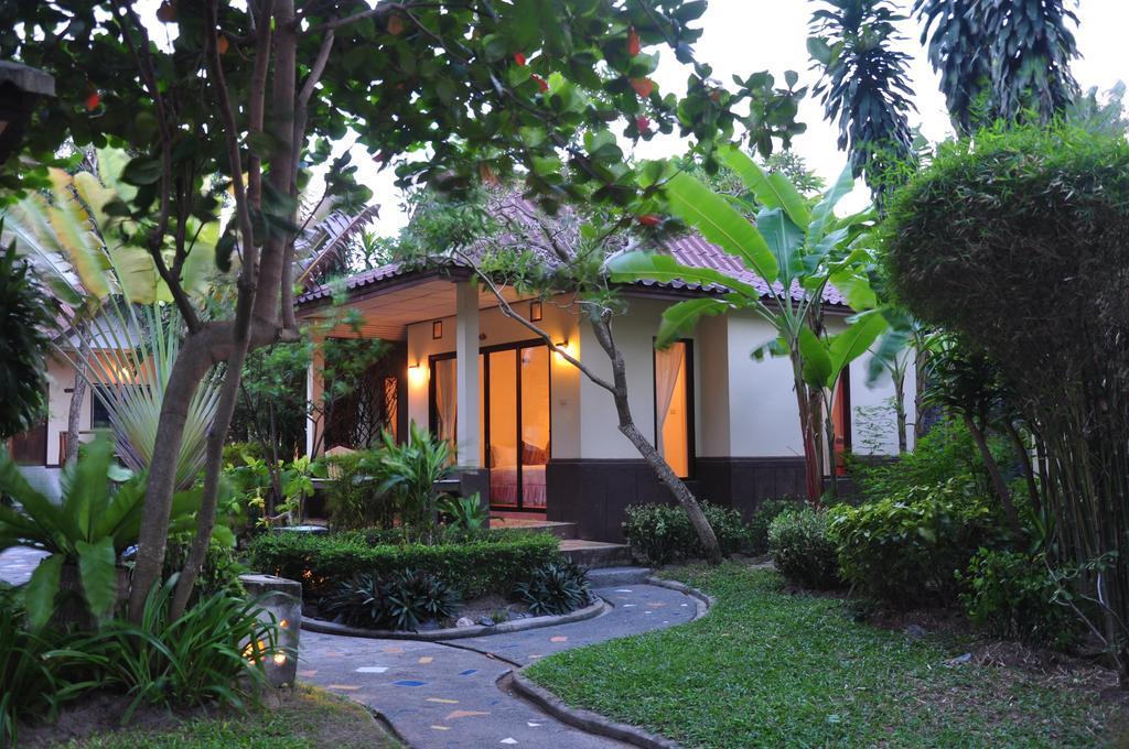 Samui Honey Cottages Beach Resort - Sha Extra Plus Choeng Mon Room photo